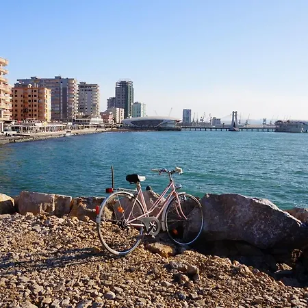 Hill Side دراس