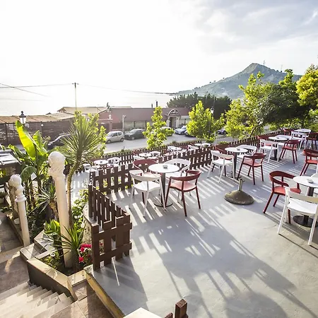Hotel Hill Side 3*