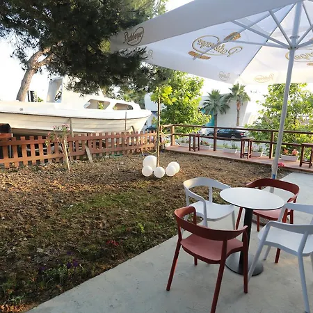 Hotel Hill Side 3*