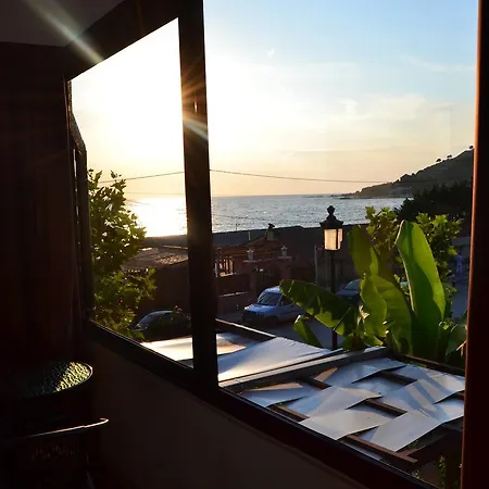Hotel Hill Side 3*