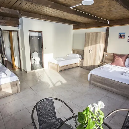 Hotel Hill Side 3*